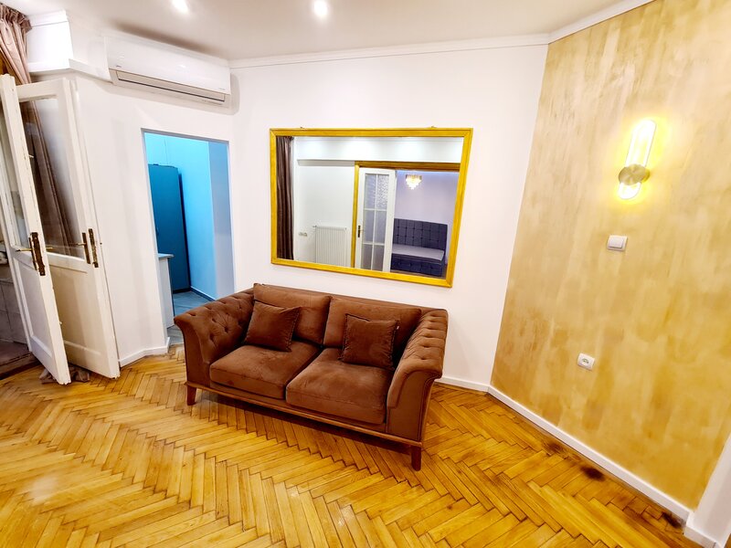 Sala Palatului - Cismigiu Inchiriere apartament 2 camere parter/6, centrala